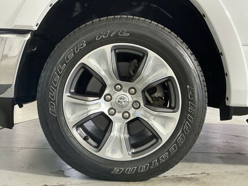 Used 2022 RAM 1500 Laramie AWD/4WD image 13