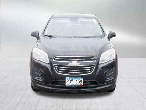 Used 2016 Chevrolet Trax LS AWD/4WD image 2