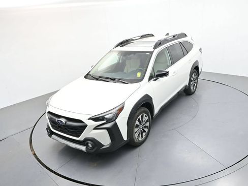 Certified 2025 Subaru Outback Limited AWD/4WD image 30