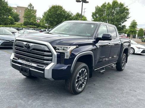 Used 2025 Toyota Tundra Limited AWD/4WD image 8