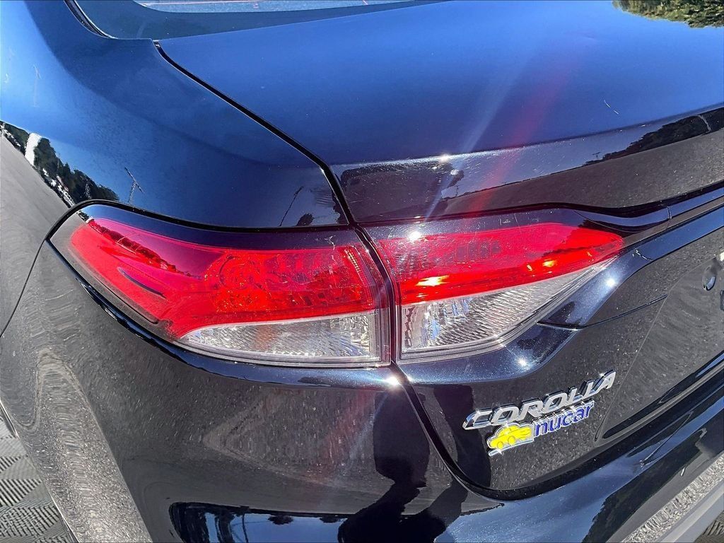 Used 2024 Toyota Corolla LE FWD image 34