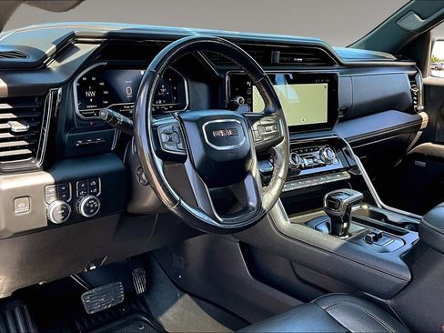 Used 2022 GMC Sierra 1500 AT4 w/ AT4 Premium Package AWD/4WD image 13