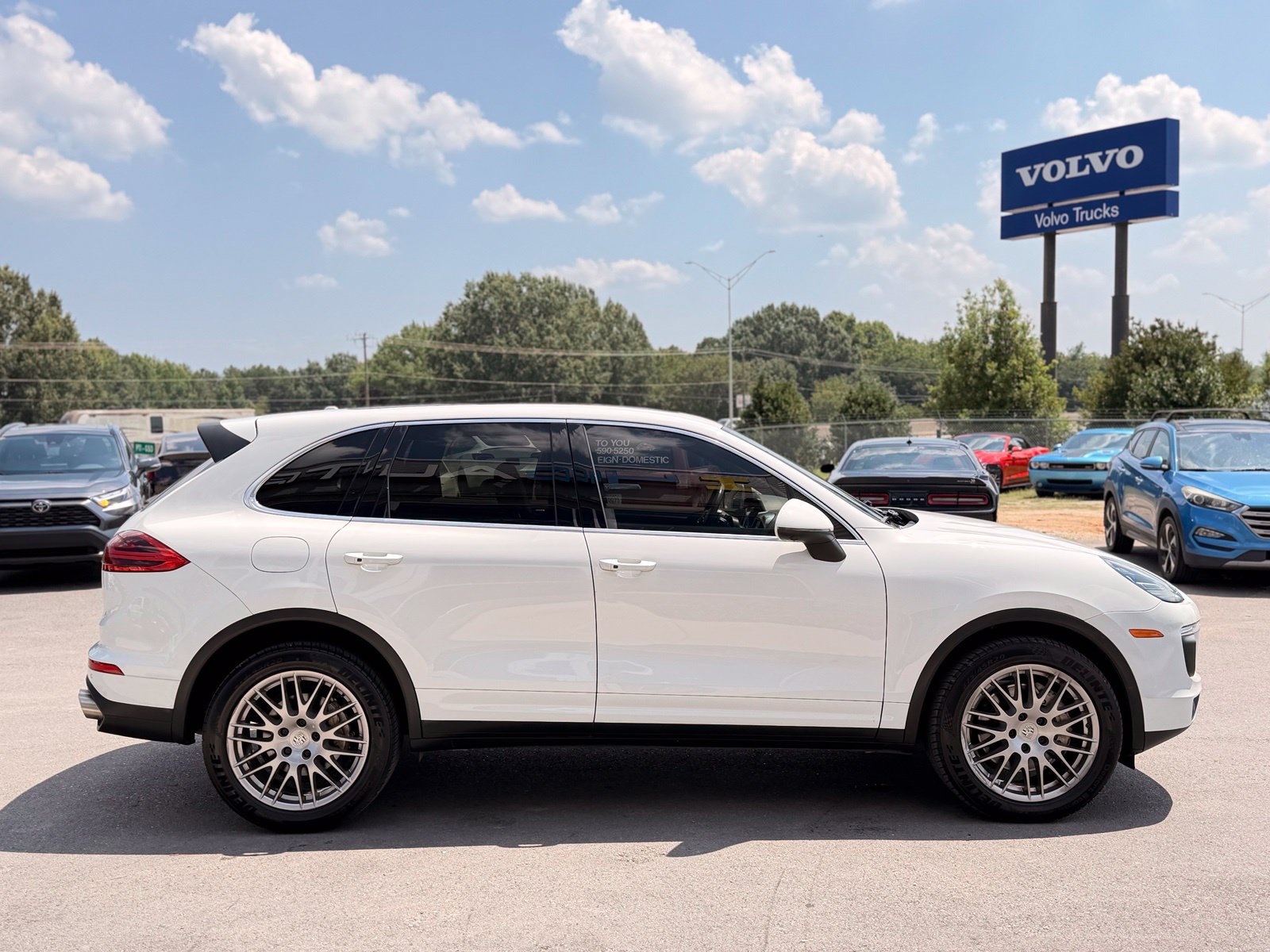 Used 2016 Porsche Cayenne S AWD/4WD image 8