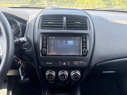 Used 2021 Mitsubishi Outlander Sport ES FWD image 13