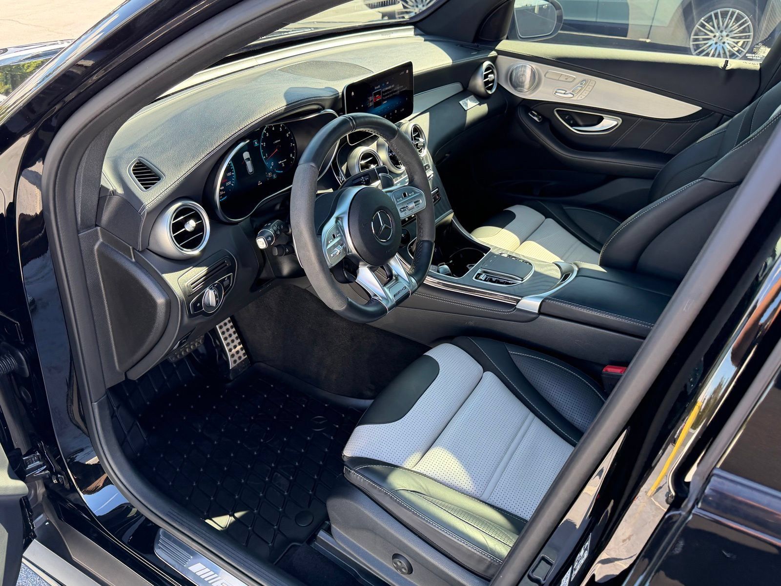Used 2020 Mercedes-Benz GLC 63 AMG 4MATIC image 12
