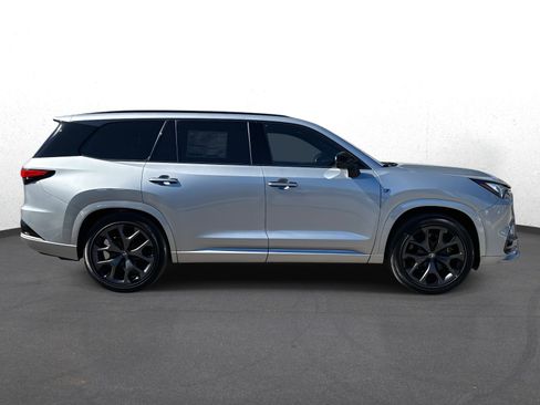 New 2026 Lexus TX 500h AWD image 2