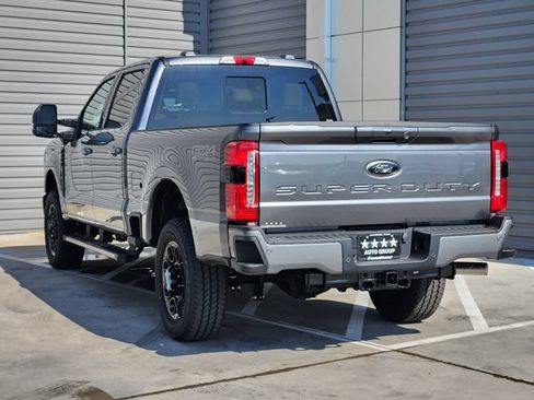 New 2026 Ford F250 Lariat w/ Black Appearance Package AWD/4WD image 3