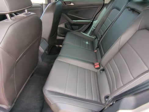 Used 2023 Volkswagen Jetta SE w/ Panoramic Sunroof Package FWD image 16