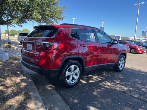 Used 2021 Jeep Compass Latitude image 7