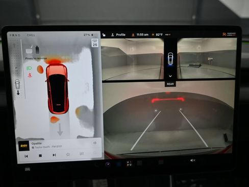 Used 2026 Tesla Model Y Long Range RWD image 9