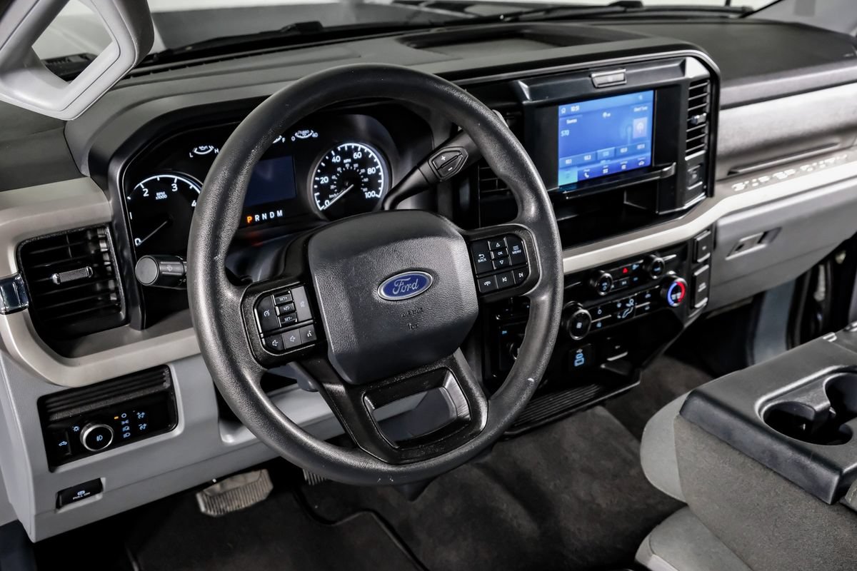 Used 2025 Ford F350 XLT AWD/4WD image 16