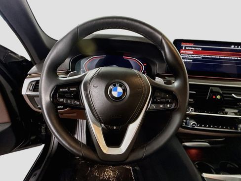 Used 2023 BMW 530i xDrive w/ Premium Package AWD/4WD image 13
