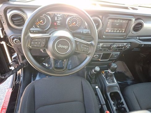 Used 2022 Jeep Wrangler Sport image 11