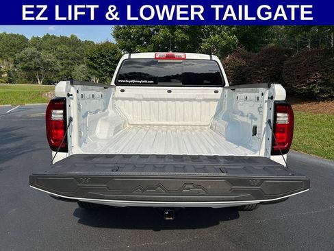 Used 2024 GMC Canyon Elevation w/ Convenience Package RWD image 12