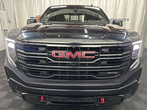 Used 2023 GMC Sierra 1500 AT4 w/ AT4 Premium Package image 3