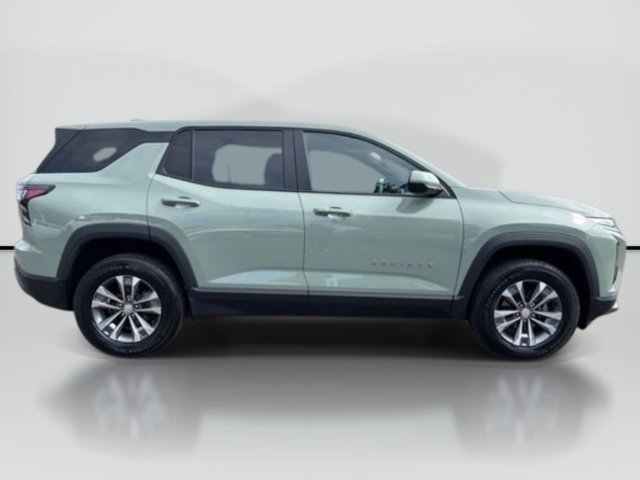 Used 2026 Chevrolet Equinox LT FWD image 7