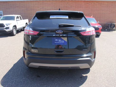 Used 2023 Ford Edge SEL image 7