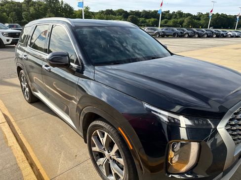 Used 2021 Hyundai Palisade Limited FWD image 8