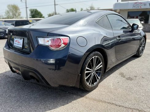 Used 2013 Scion FR-S RWD image 5