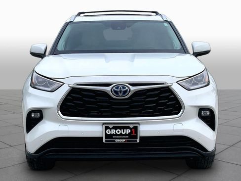 Used 2023 Toyota Highlander Limited AWD/4WD image 4