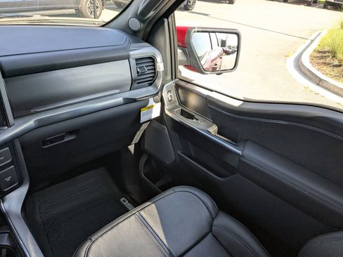 New 2025 Ford F150 Platinum w/ FX4 Off-Road Package image 18