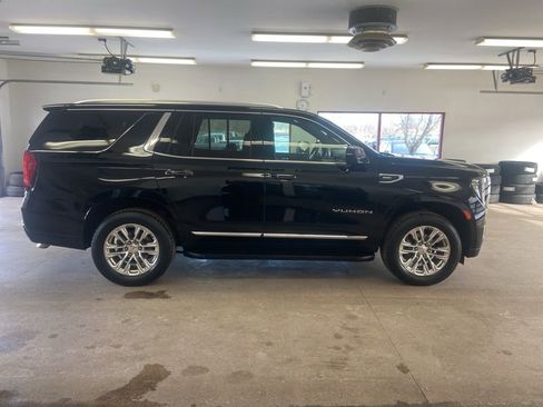 Used 2021 GMC Yukon SLT image 31