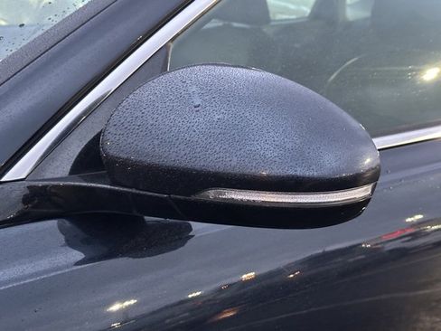 Used 2019 Kia Cadenza Technology image 11