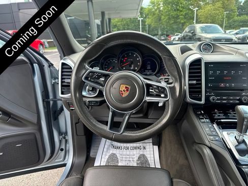 Used 2017 Porsche Cayenne Platinum Edition AWD/4WD image 13