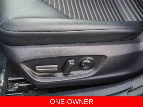 Used 2023 Toyota Camry SE FWD image 19