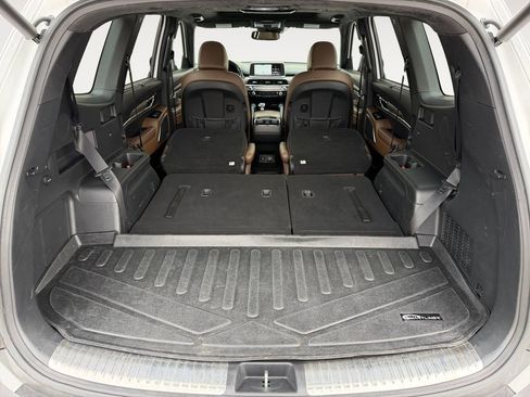 Used 2022 Kia Telluride SX w/ SX Prestige Package image 23