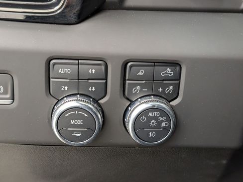 Used 2024 GMC Sierra 2500 AT4 w/ AT4 Premium Plus Package image 21