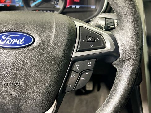 Used 2020 Ford Fusion SEL FWD image 19
