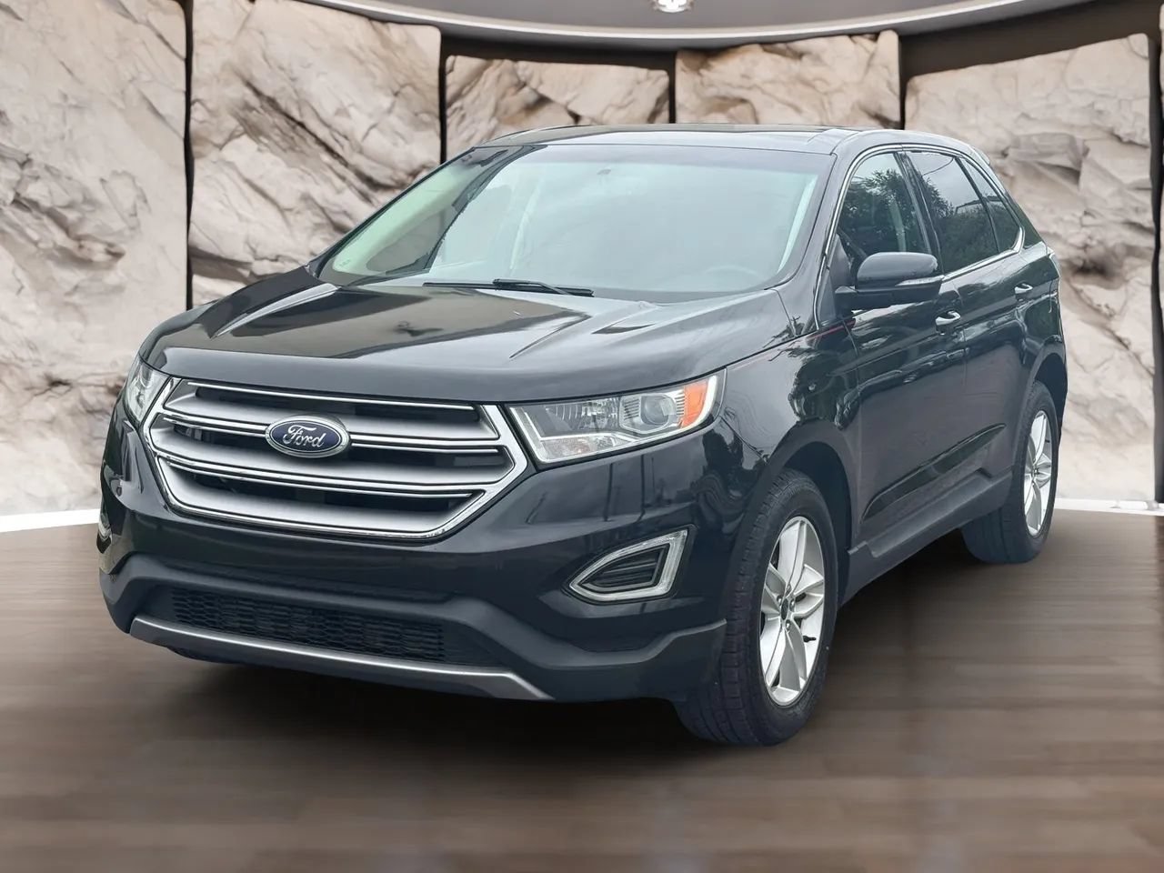 Used 2017 Ford Edge SEL w/ Cargo Accessory Package AWD/4WD image 3