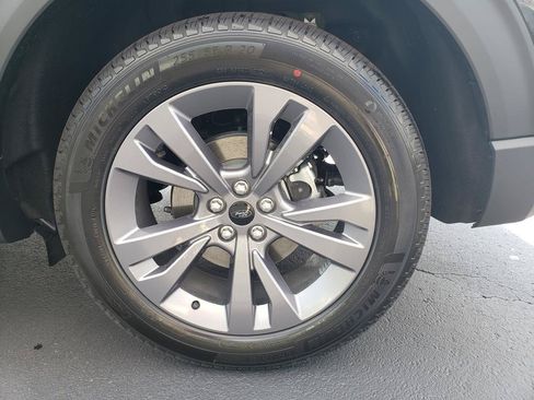 New 2026 Ford Explorer Active w/ Active Comfort Package AWD/4WD image 12