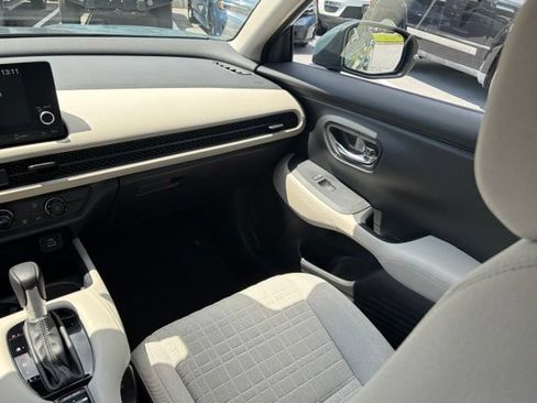 Certified 2024 Honda HR-V LX image 34