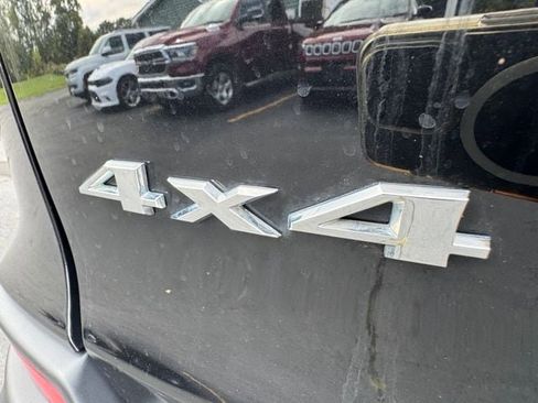 Used 2022 Jeep Cherokee Limited w/ Mopar Interior Package image 50