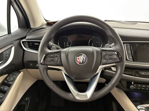 Used 2023 Buick Enclave Avenir w/ Avenir Technology Package image 22
