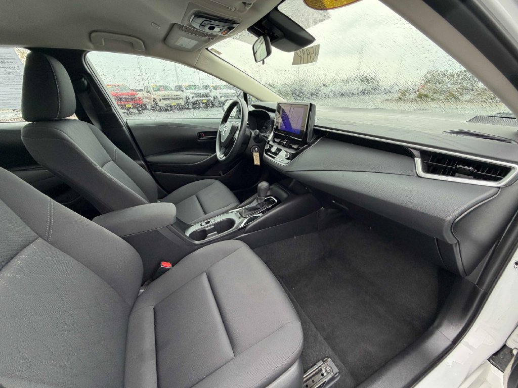 Used 2024 Toyota Corolla LE FWD image 24