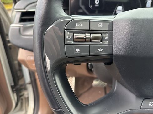 Used 2024 Kia EV9 GT-Line image 11