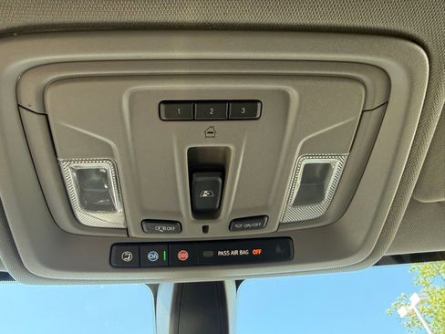 Used 2020 Chevrolet Silverado 1500 LT w/ All-Star Edition AWD/4WD image 21