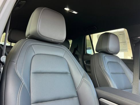 New 2027 GMC Terrain Elevation w/ Elevation Premium Package FWD image 18