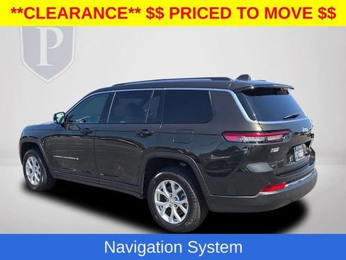 Used 2023 Jeep Grand Cherokee L Limited w/ Luxury Tech Group II RWD image 11