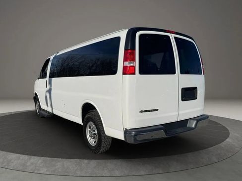 Used 2020 Chevrolet Express 3500 LT w/ LT Preferred Equipment Group image 7