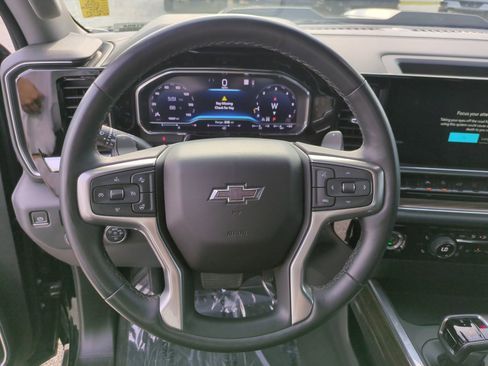 Certified 2023 Chevrolet Silverado 1500 LT Trail Boss AWD/4WD image 18