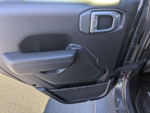 Certified 2024 Jeep Gladiator Mojave w/ Safety Group image 25