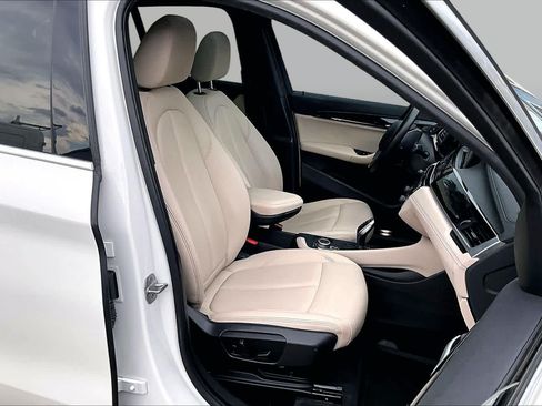 Used 2021 BMW X1 sDrive28i w/ Convenience Package FWD image 12