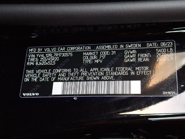 Certified 2024 Volvo XC60 B5 Plus w/ Protection Package Premier AWD/4WD image 25