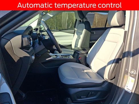 Certified 2021 Ford Explorer XLT w/ Equipment Group 202A image 13