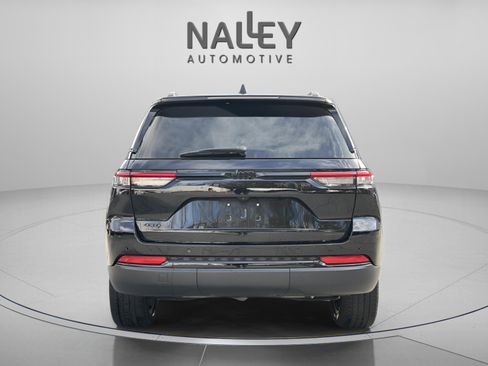 Used 2022 Jeep Grand Cherokee Altitude image 4