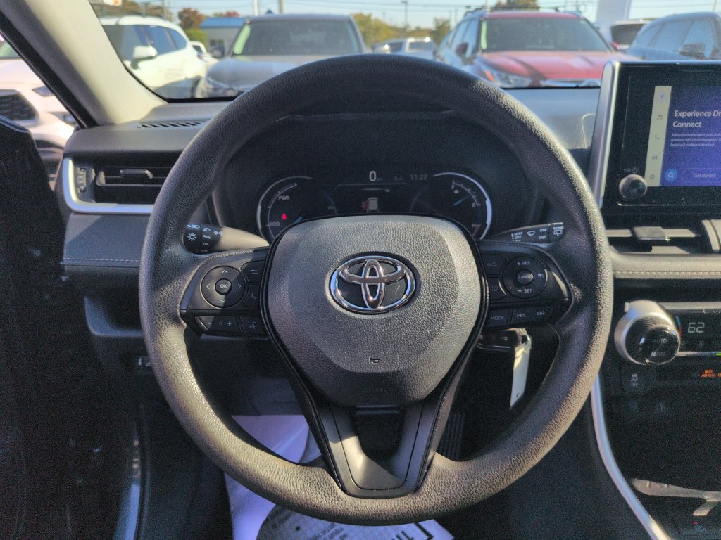 Certified 2025 Toyota RAV4 LE AWD/4WD image 14